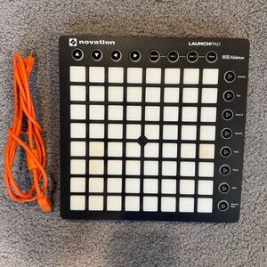 Novation Launchpad MK2 Midi Controller 64 Grid & USB Cable Used 1x Ableton Live